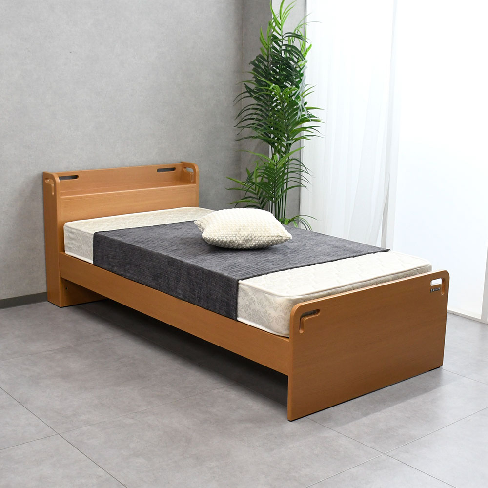 【新品アウトレット】取っ手付きベッドで立ち上がりも楽に！シングルベッド OJ1B