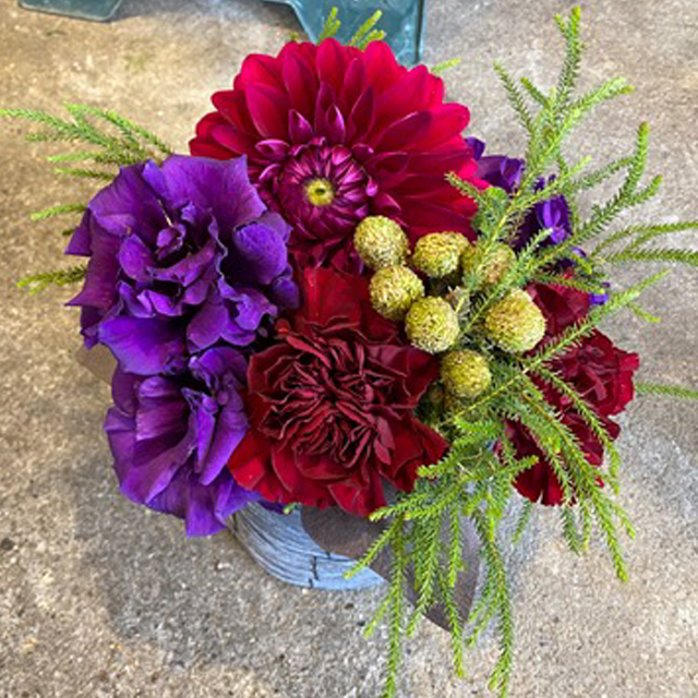 【母の日限定】ビビッドカラーのアレンジメント4400円(税込)