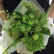 グリーンリーフミックスのナチュラルブーケ3300円（税込）