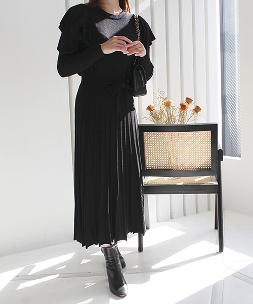 【SALE】ショルダーフリルニットワンピース/2カラー