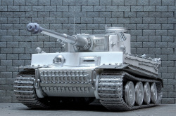 1/35scale Multi-Material Kit : ティーガーI 初期生産型 TIGER I Ausf.E Early Production
