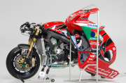 1/12scale Fulldetail kit : Yoshimura SUZUKI 2009鈴鹿8耐 優勝車  YOSHIMURA SUZUKI '09 SUZUKA 8hours Winner