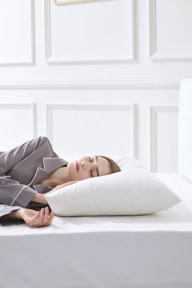 ダウンピロー｜フランス産ダウンを使用したホテル枕