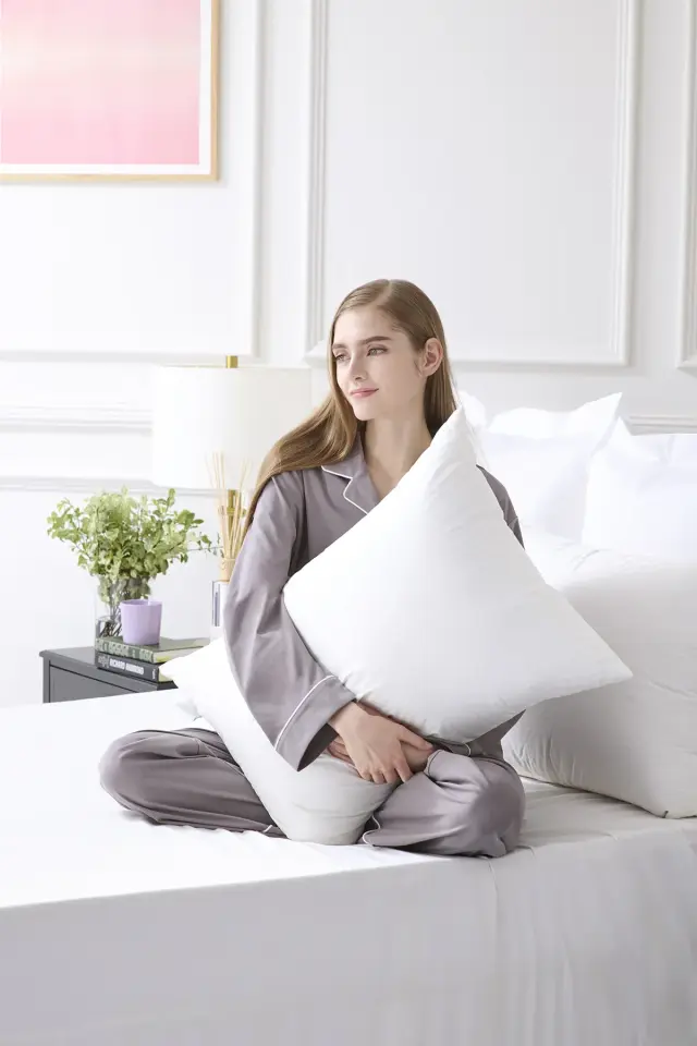 ダウンピロー｜フランス産ダウンを使用したホテル枕