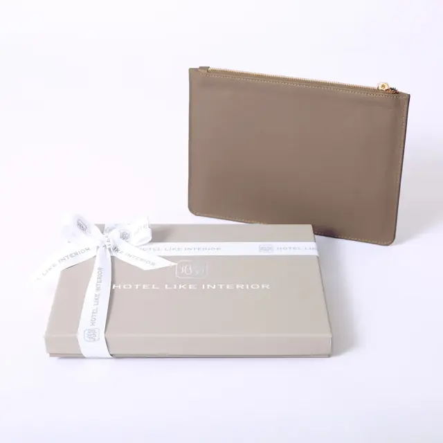 【リボンかけ】レザーフラットポーチ