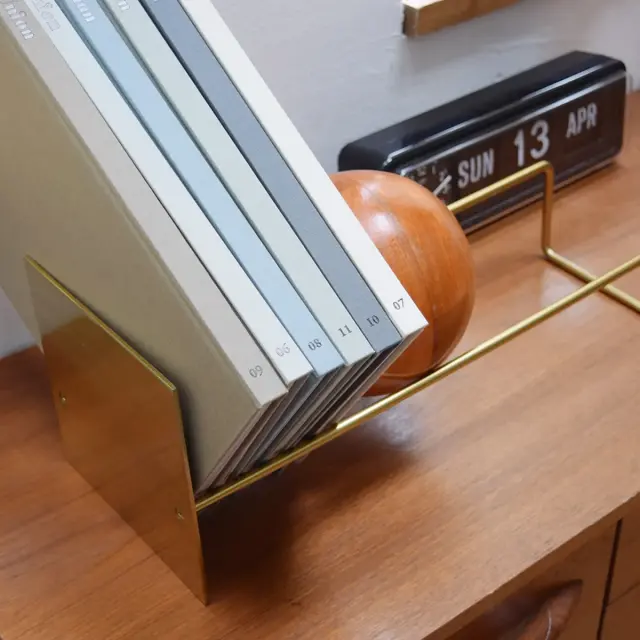 HERE by DETAIL スロープブックエンド　ゴールド スロープブックエンド 