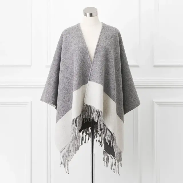【美品】LOISIR ロワズィール　ヴィクトリアラムウールチェックポンチョコート 美品】LOISIR ロワズィール ヴィクトリアラムウールチェック