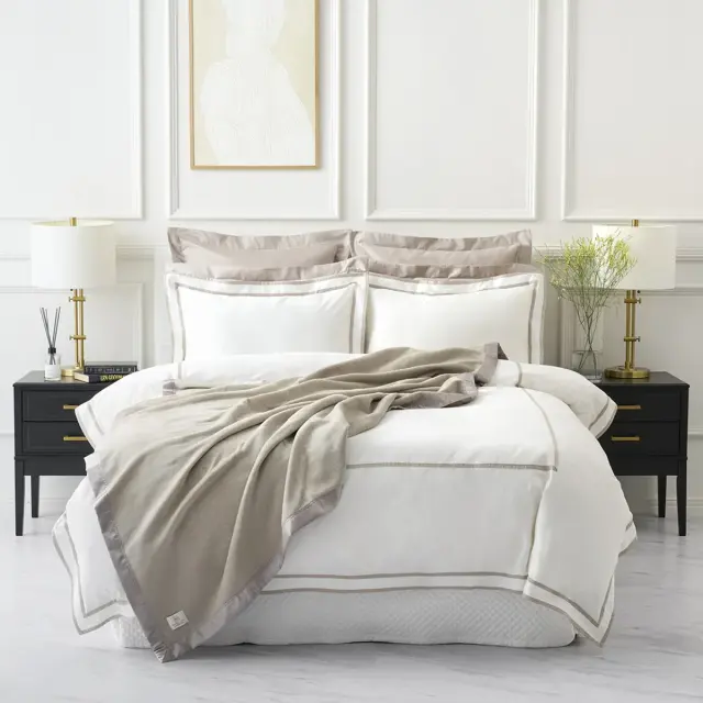 ホテルライクインテリア ブランケット ダブル シルクブランケット | ハーフ | 140×100cm