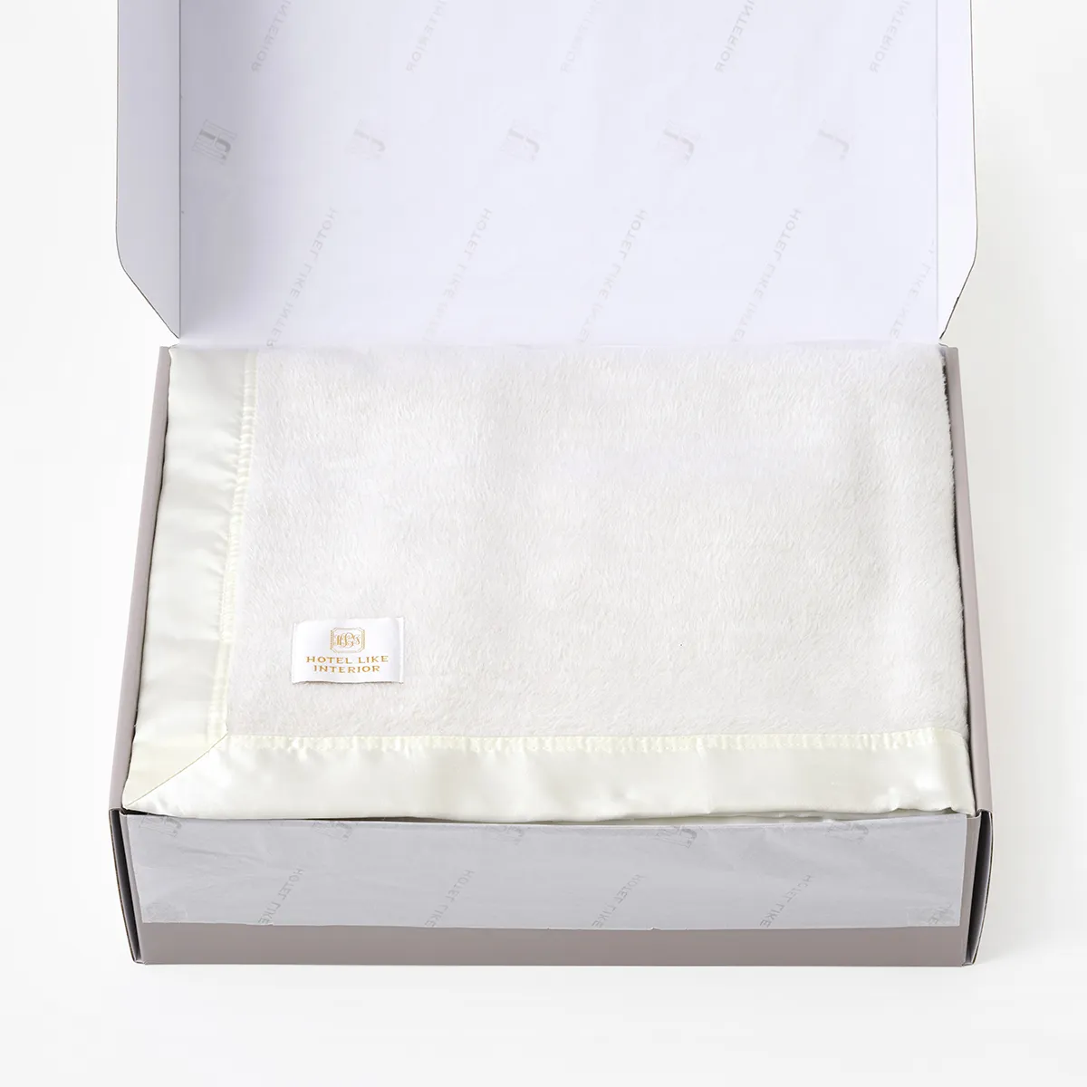 【ギフトBOX入り】 シルクブランケット