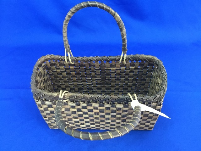 国産（山形県新庄市産）クルミの皮バック新品未使用 胡桃皮細工 かごバッグ 手作り たねるや