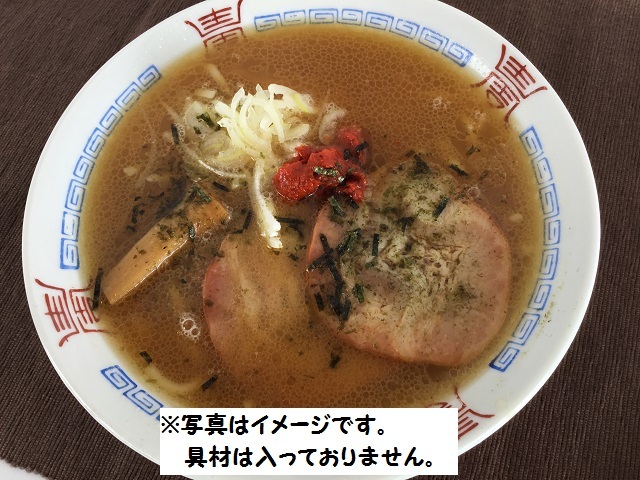 龍上海赤湯からみそラーメン盛付例