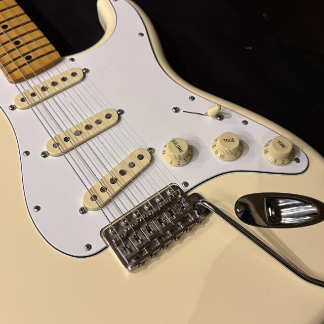 Fender Jimi Hendrix Stratocaster Olympic White