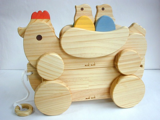 ★受注生産（納期3ヶ月）。木のおもちゃ知育玩具、組立てコッコちゃん羽付＋ゆらころ