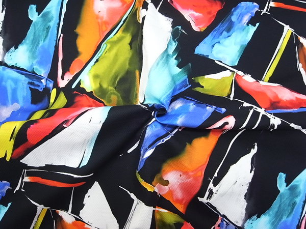 イタリア製輸入生地　【ストレッチ混コットンピケ】　/幾何学模様プリント/1着分2.4m