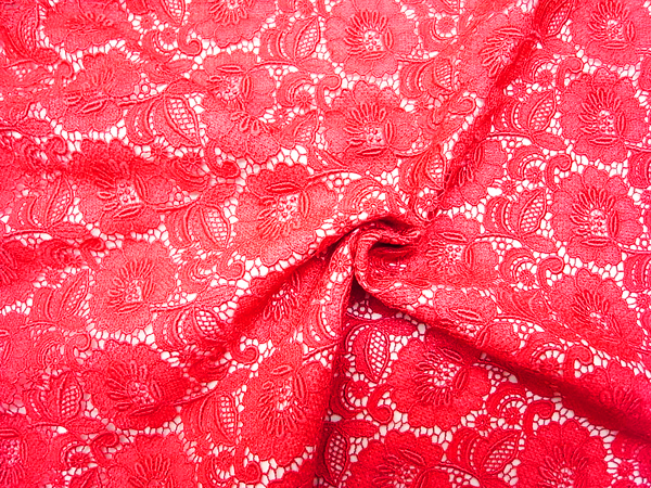 イタリア製輸入生地　【オートクチュールレース】　花柄モチーフ/1着分3,2m