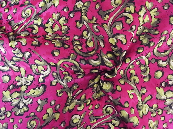 イタリア製輸入生地【ピュアシルク】/チェーン柄プリント/1着分2,5m