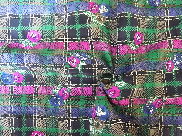 スイス製輸入生地 【ピュアシルク】 /チェック柄×花柄プリント/1着分2,4m