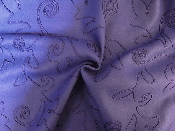 イタリア製輸入生地 【ピュアウール】 / エンブロイダリー/1,6m