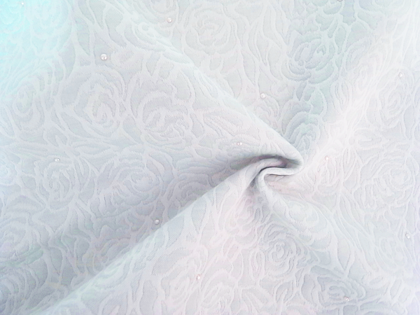 スイス製輸入生地　【GIVENCHY/ジバンシィ 】　コットンピケ/パール付/1着分2.4m