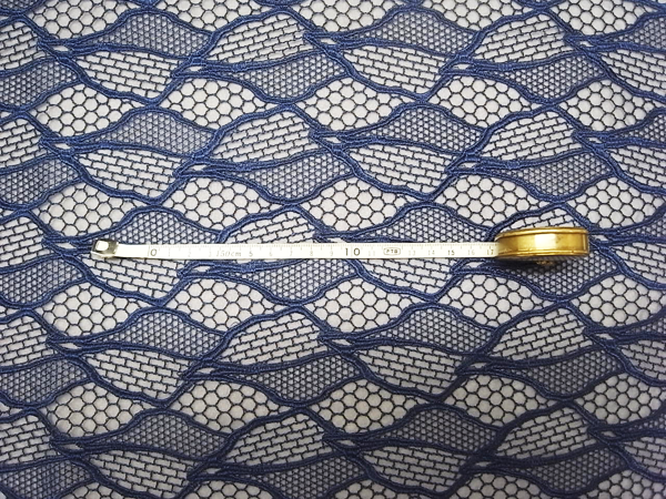 特選輸入生地 エンブロイダリー