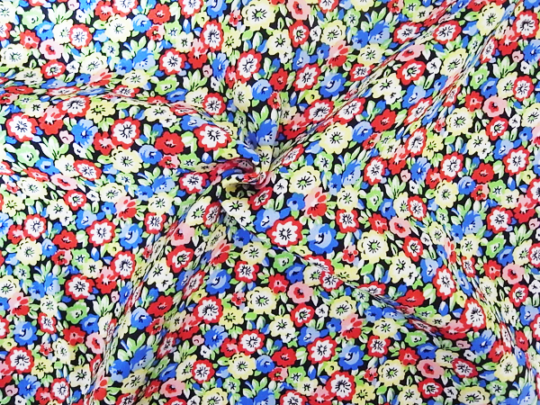 イタリア製生地　【ピュアヘビーシルク】　花柄プリント/1着分2.7m