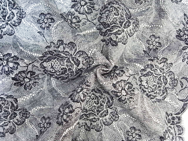 イタリア製輸入生地 【NEPHILA/ネフィーラ社】 ピュアコットンピケ/レース柄プリント/1着分2,4m