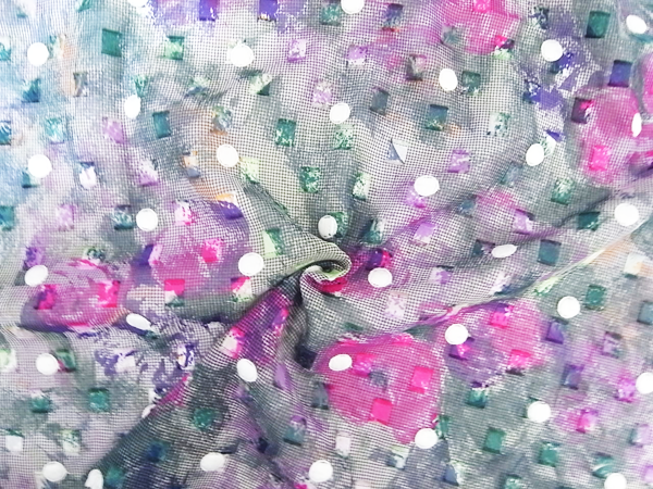 スイス製輸入生地 【ピュアコットン】 花柄プリント&ドット柄刺繍/1着分2,4m