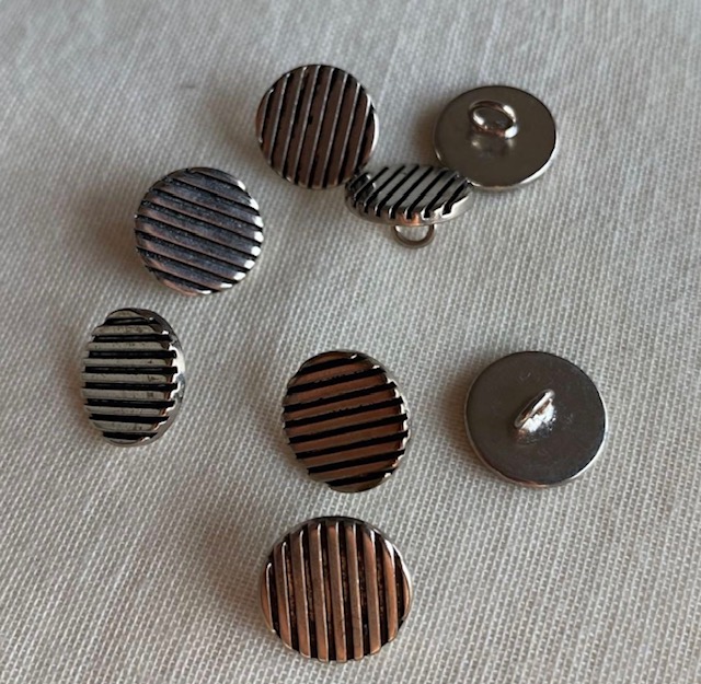 (M-3)ストライプ模様 シルバーボタン 12mm