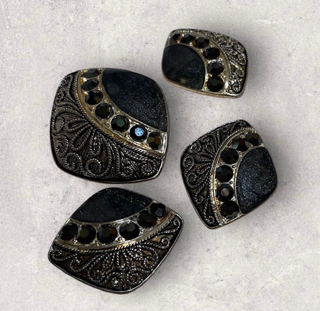 (M-6)アンティーク、ヴィンテージボタン