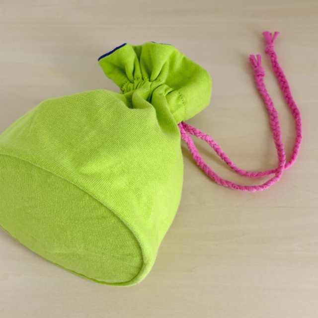 MI:IRO／Kinchaku（キンチャク）／LIGHT GREEN × ROYAL BLUE ×PINK