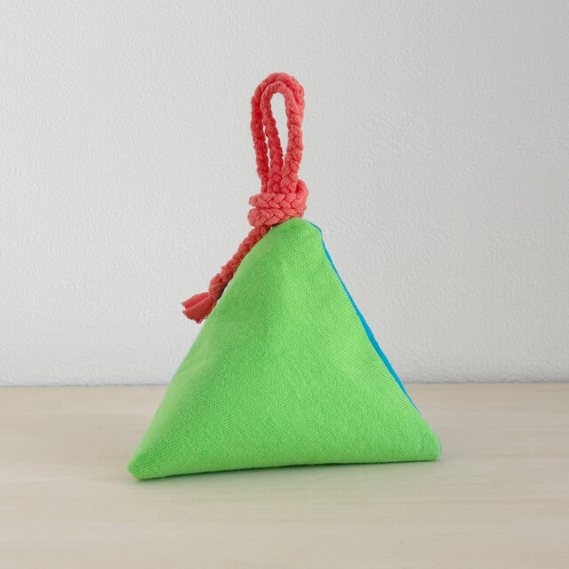 MI:IRO／Sankaku（サンカク）／LIME × TURQUOISE × LIGHT SALMON