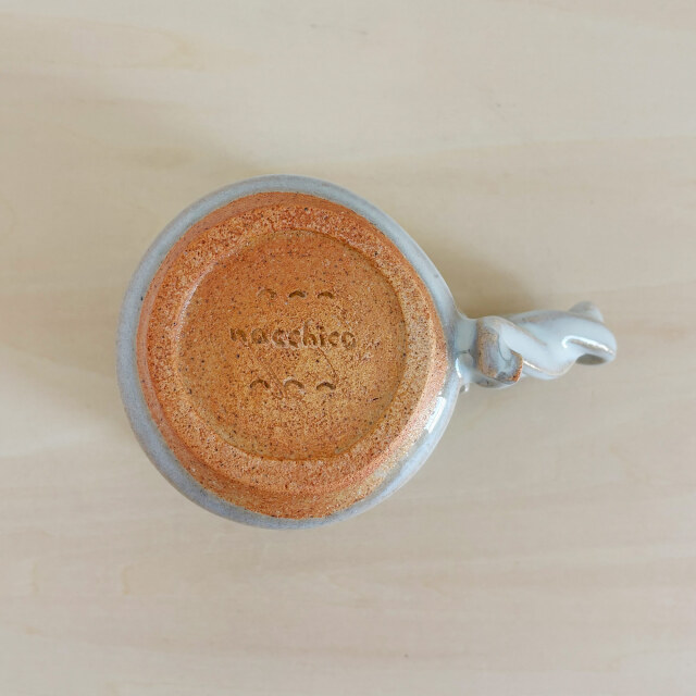 nacchico（ナッチーコ）ねじねじ持ち手のコーヒーカップ（ホワイト）