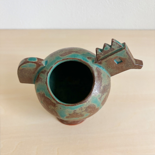 まんまるフォルムの鳥の花器（青緑マット／ビンテージ仕上げ）