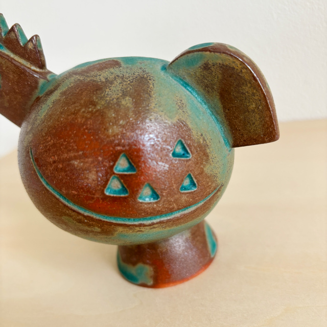 まんまるフォルムの鳥の花器（青緑マット／ビンテージ仕上げ）
