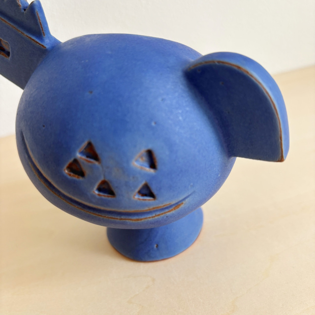 まんまるフォルムの鳥の花器（青マット）