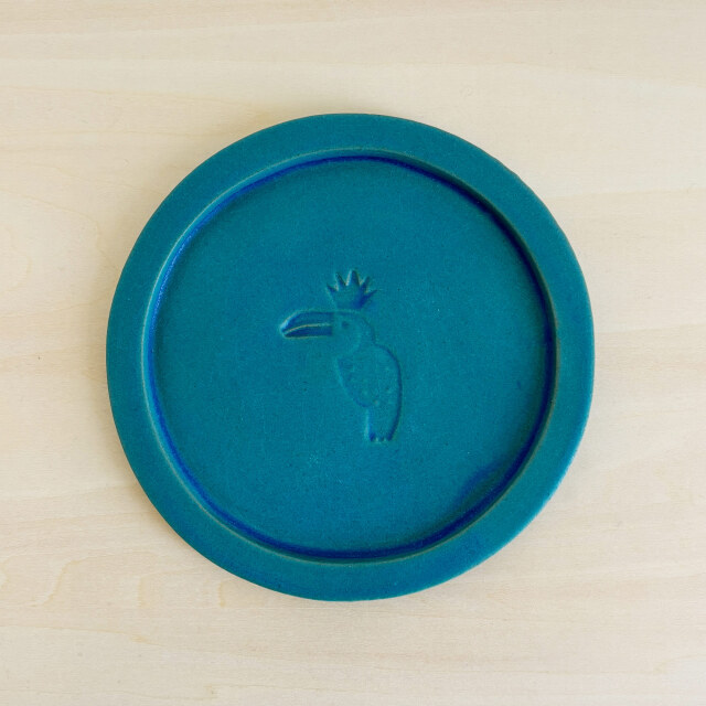 nacchico（ナッチーコ）フラットリムのモチーフプレート（ターコイズ）