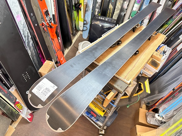 □調整簡単！可動式ビンディング付！□elan （エラン