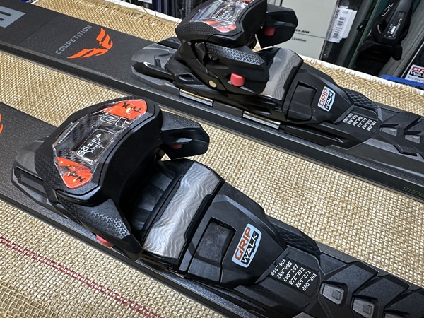 □超特価！□19-20□BLIZZARD(ブリザード)： FIRE BIRD COMPETITION +