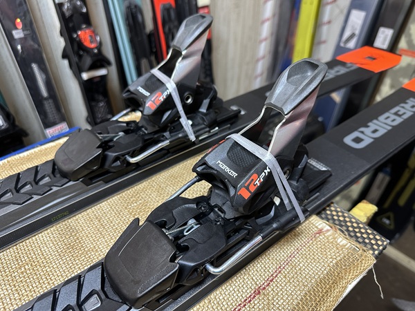 □超特価！□19-20□BLIZZARD(ブリザード)： FIRE BIRD COMPETITION +