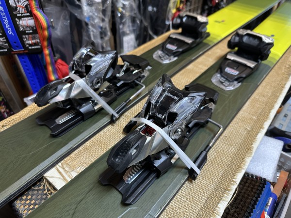 新品未使用　blaze114 184cm VOLKL 25 フォルクル BLAZE 114 ビンディング無し 山スキー板