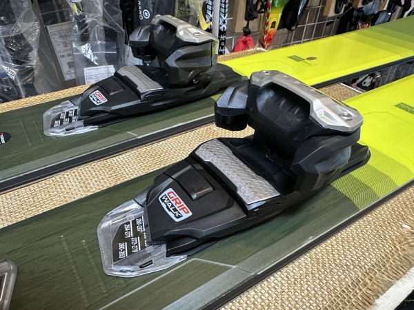 新品未使用　blaze114 184cm ヨドバシ.com - フォルクル Volkl ブレイズ 114 BLAZE 114