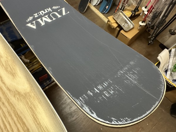 くまくまスキー板（締具・プレート付） ZUMA ツマ 99cm スキーボード 24-25 KRU:Z Mini 99SW＋ルック