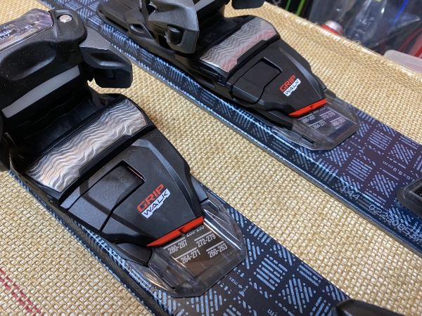 □初級者にもおすすめ！□21-22□VOLKL（フォルクル）：FLAIR
