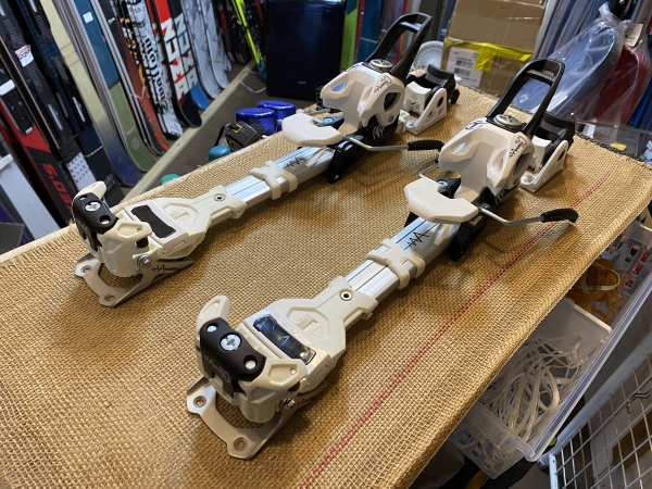 TYROLIA Ambition 10 チロリア アンビション □軽量ツアー用□TYROLIA  