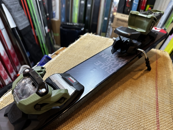 スキー ビンディング□23-24 marker （マーカー）： squire 11 ブラック 