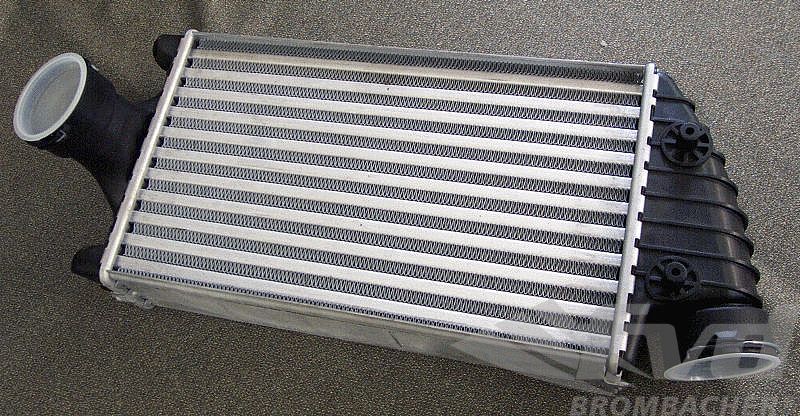 996ターボ・インタクーラー左側OEM　Intercooler Left