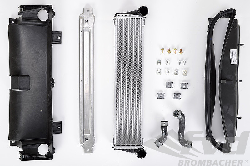 ポルシェ・997カレラ 6MT　センターラジエーターキット　Center Radiator Kit