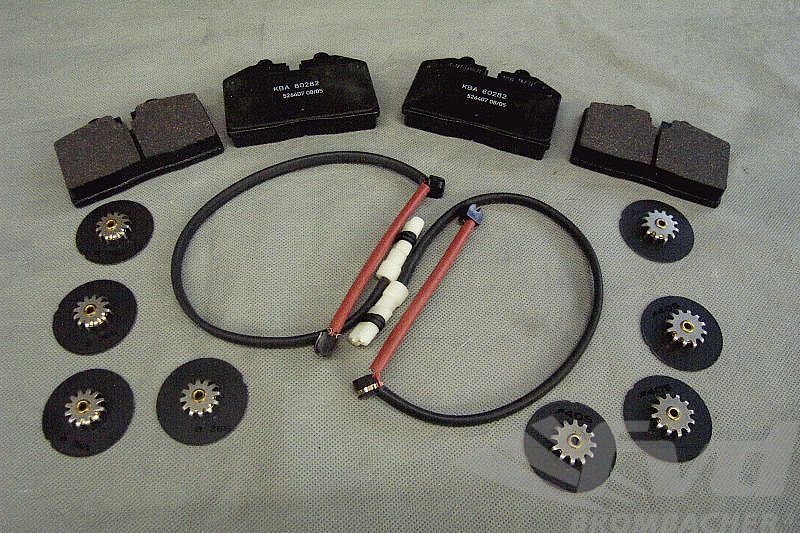 ポルシェ・964カレラ4/ワイドボディー　フロントブレーキサービスキット　Brake service kit front