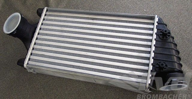 996ターボ・インタクーラー左側OEM　Intercooler Left