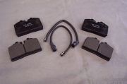ポルシェ・930ターボ　フロントブレーキサービスキット　Brake service kit front